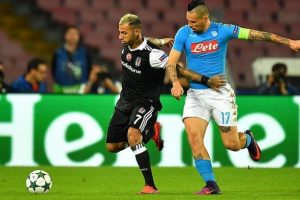 Beşiktaş-Napoli ma&ccedil;ı biletleri satışa &ccedil;ıkıyor