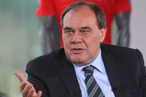 Demir&ouml;ren alacaklarını Beşiktaş'a bağışlayacak