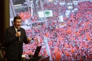 Başkan G&ouml;k&ccedil;ek "15 Temmuz Destanı"nı anlattı