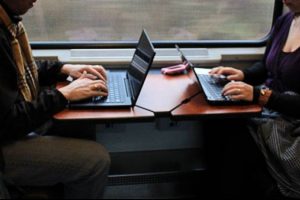 Hindistan'da bedava internetin altından skandal &ccedil;ıktı