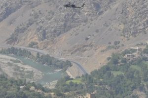 Diyarbakır, Hakkari ve Bing&ouml;l'de 4 şehit