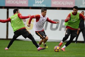 Galatasaray Adanaspor hazırlıklarını s&uuml;rd&uuml;rd&uuml;