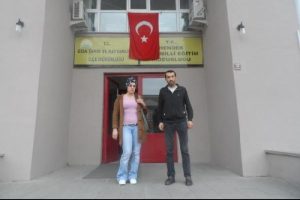 &Ouml;ğretmenin 2 &ouml;ğrenciyi d&ouml;vd&uuml;ğ&uuml; iddia edildi