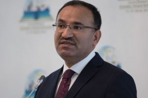 Bozdağ: "ABD'nin bir ter&ouml;risti T&uuml;rkiye'ye tercih etmeyeceğine inancımızı koruyoruz"