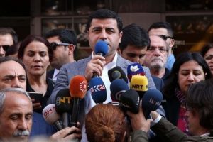 Demirtaş'tan istifa a&ccedil;ıklaması