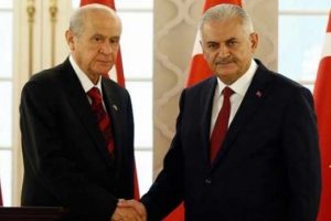 Ak Parti'nin ilk teklif tam başkanlık