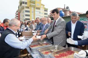 Başkan D&uuml;ndar, Bursa G&uuml;neştepe sakinlerini dinledi