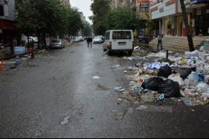 Diyarbakır'da hayat fel&ccedil; oldu