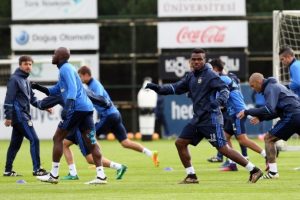 Fenerbah&ccedil;e'de hedef galibiyet serisi yakalamak