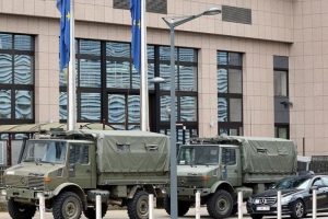 Bel&ccedil;ika sokaklardaki asker sayısını d&uuml;ş&uuml;recek