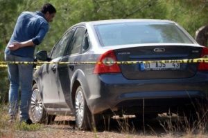 Havaya ateş a&ccedil;maktan aranan polis kendini &ouml;ld&uuml;rd&uuml;