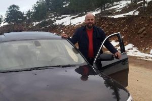 &Ouml;ld&uuml;r&uuml;p cesedini otomobilinin bagajında taşıdı