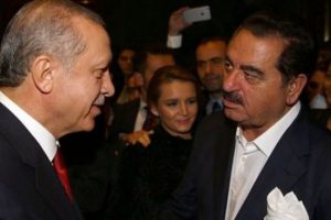 İbrahim Tatlıses'ten '29 Ekim resepsiyonu' &ouml;zr&uuml;