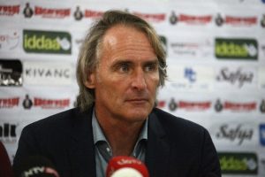 Riekerink: "Daha baskılı oynamalıyız"