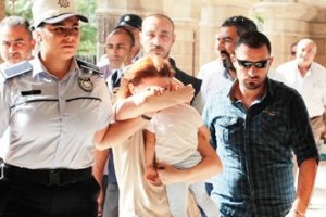 T&uuml;p bebek savaşı b&uuml;y&uuml;yor