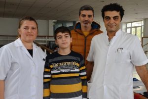 Bursa'da y&uuml;r&uuml;yemez denen &ccedil;ocuk zoru başardı