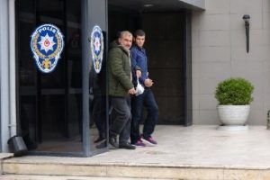 Bursa'da 1 dakikada marketten hırsızlık!