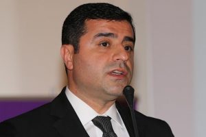 Demirtaş: Su&ccedil; işlemiş olan herkesin adil yargı karşısına &ccedil;ıkması gerekir