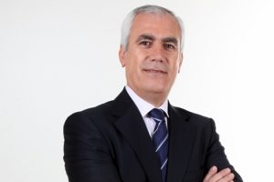 Nil&uuml;fer Belediye Başkanı Mustafa Bozbey'den Cumhuriyet Gazetesi'ne d&uuml;zenlenen operasyona tepki!