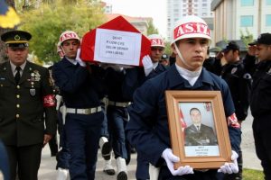 Şehit Uzman &Ccedil;avuş son yolculuğuna uğurlandı