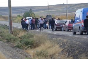Diyarbakır'da s&uuml;r&uuml;c&uuml;lerin dikkati sayesinde faciadan d&ouml;n&uuml;ld&uuml;
