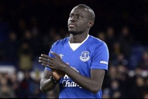 Niasse gelmeyi &ccedil;ok istiyor
