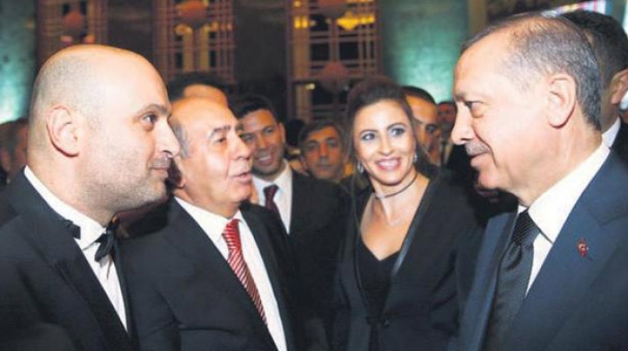 Cumhurbaşkanı'ndan H&uuml;seyin Emre'ye bıyık tavsiyesi