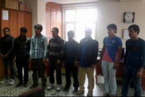 Afganistan uyruklu 8 ka&ccedil;ak yakalandı