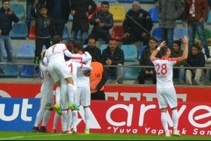 Antalyaspor'dan altın değerinde galibiyet