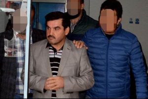 G&ouml;revden uzaklaştırılan 45 &ouml;ğretmen g&ouml;zaltına alındı