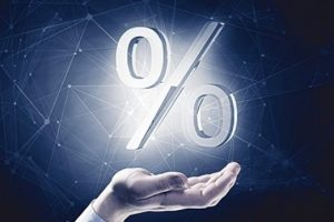 Başbakan "Ger&ccedil;ek ekonomiye d&ouml;n&uuml;n" dedi; İş Bankası ve Akbank faizde indirim yaptı