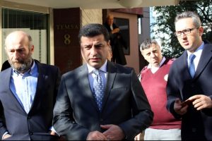 Cumhuriyet Gazetesine HDP desteği