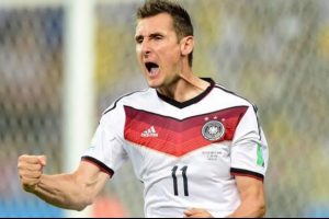 Klose futbolu bıraktı