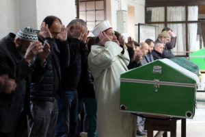 Bursa'da doğalgaz sobasından sızan gazdan zehirlenen &ccedil;ift toprağa verildi