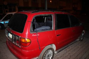 &Ccedil;akmak gazı bomba gibi patladı: 3 yaralı