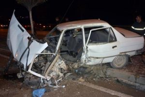 Ters y&ouml;ne giren alkoll&uuml; s&uuml;r&uuml;c&uuml; kazaya neden oldu