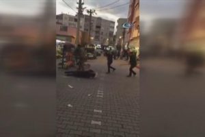Bursa'da pazar yerinde meydan savaşı: 2'si Suriyeli 3 yaralı