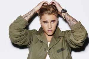 Justin Bieber a&ccedil;lığa dayanamadı