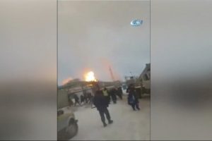 T&uuml;rk iş&ccedil;ilerin &ccedil;alıştığı rafineride patlama
