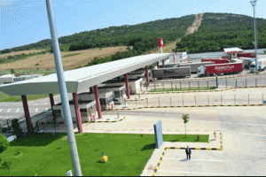 R&uuml;şvet operasyonu nedeniyle Hamzabeyli kapandı