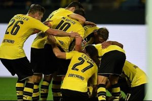 Borussia Dortmund son 16'yı garantiledi