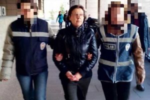 Anneye, bebeğini &ouml;ld&uuml;rmekten &ouml;m&uuml;rboyu hapis cezası