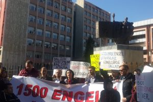 CHP Bursa Milletvekili Kayışoğlu'ndan engelli &ouml;ğretmen adaylarına destek
