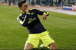 Mesut &Ouml;zil'in gol&uuml; en iyiye aday