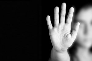 130 bin dolara satmışlar! Seks k&ouml;lesi dehşetini anlattı