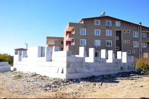 Bursa'da antik &ccedil;ağlarda kullanılan mermerle cami inşa ediyor