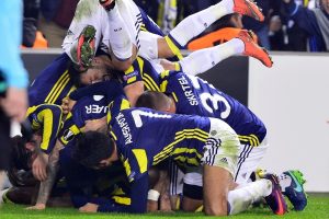 Fenerbah&ccedil;e'nin zaferi İngiltere'de manşetlerde