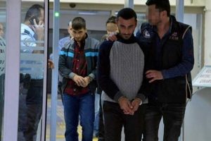 PKK'lı dağdan annesini g&ouml;rmeye gelince yakalandı