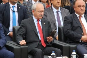 Kılı&ccedil;daroğlu o anları cep telefonuyla takip etti