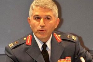 T&uuml;mgeneral Cural, Emniyet m&uuml;d&uuml;r&uuml;ne rehin tutulduğunu bildirmiş